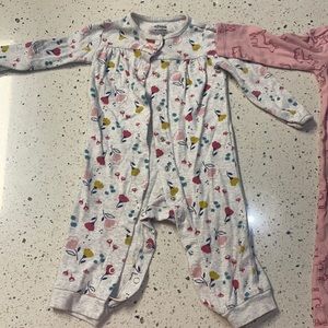 Carter’s one piece 6-9 months
